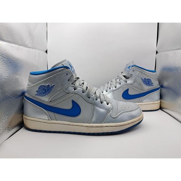Size 9M | 10.5W - Jordan 1 Mid Wolf Grey Sport Blue - 554724-025 - Picture 1 of 9